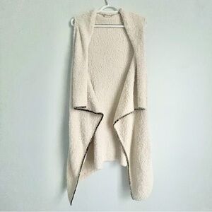 Altar’d State Ivory & Black Trim Open-Front Sweater Vest Size S/M